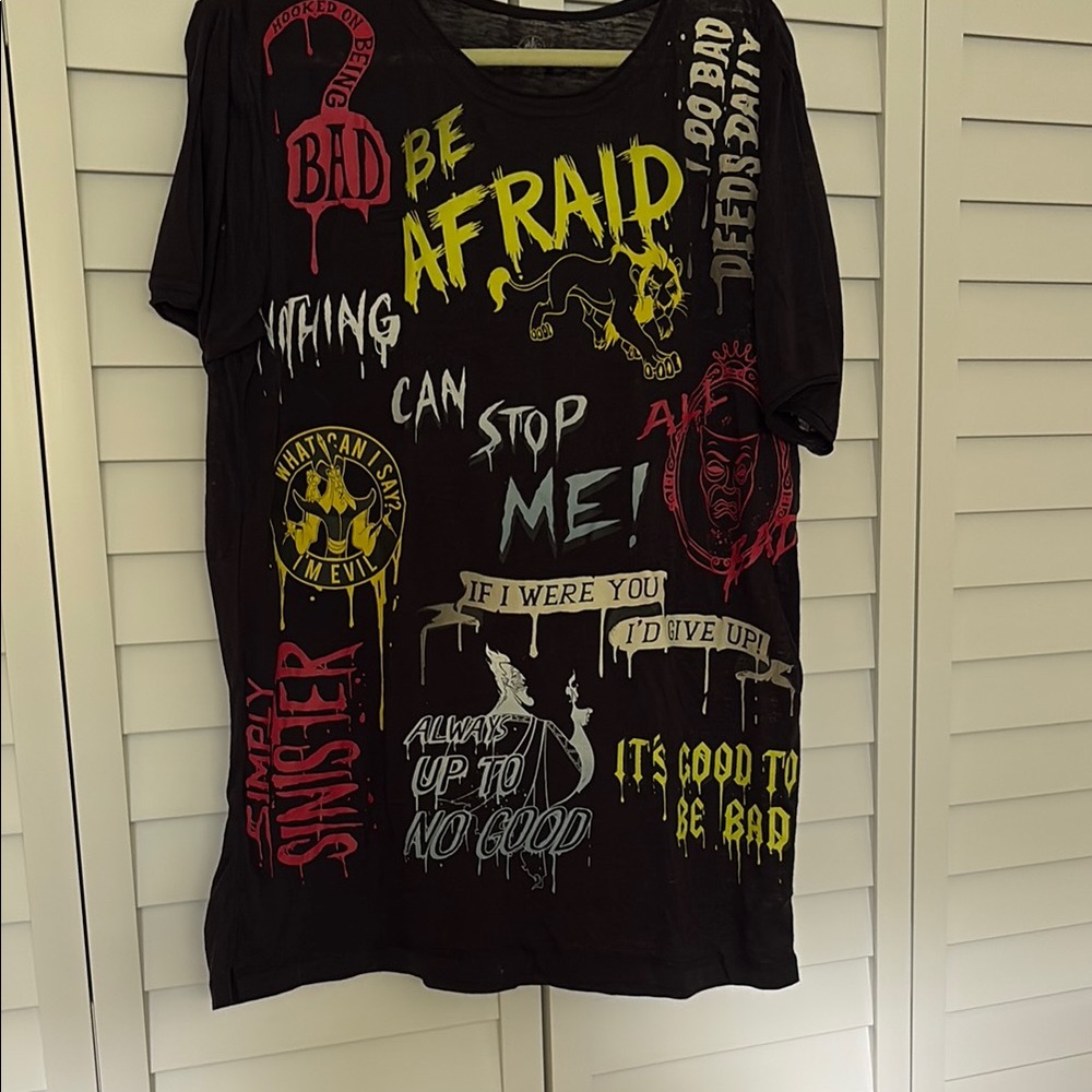 Disney Villians Black and Yellow Short Sleeve Graphic Tee